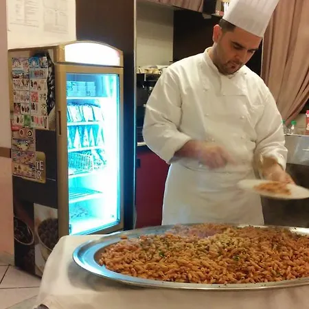 Отель Degli Amici Sant'Egidio del Monte Albino